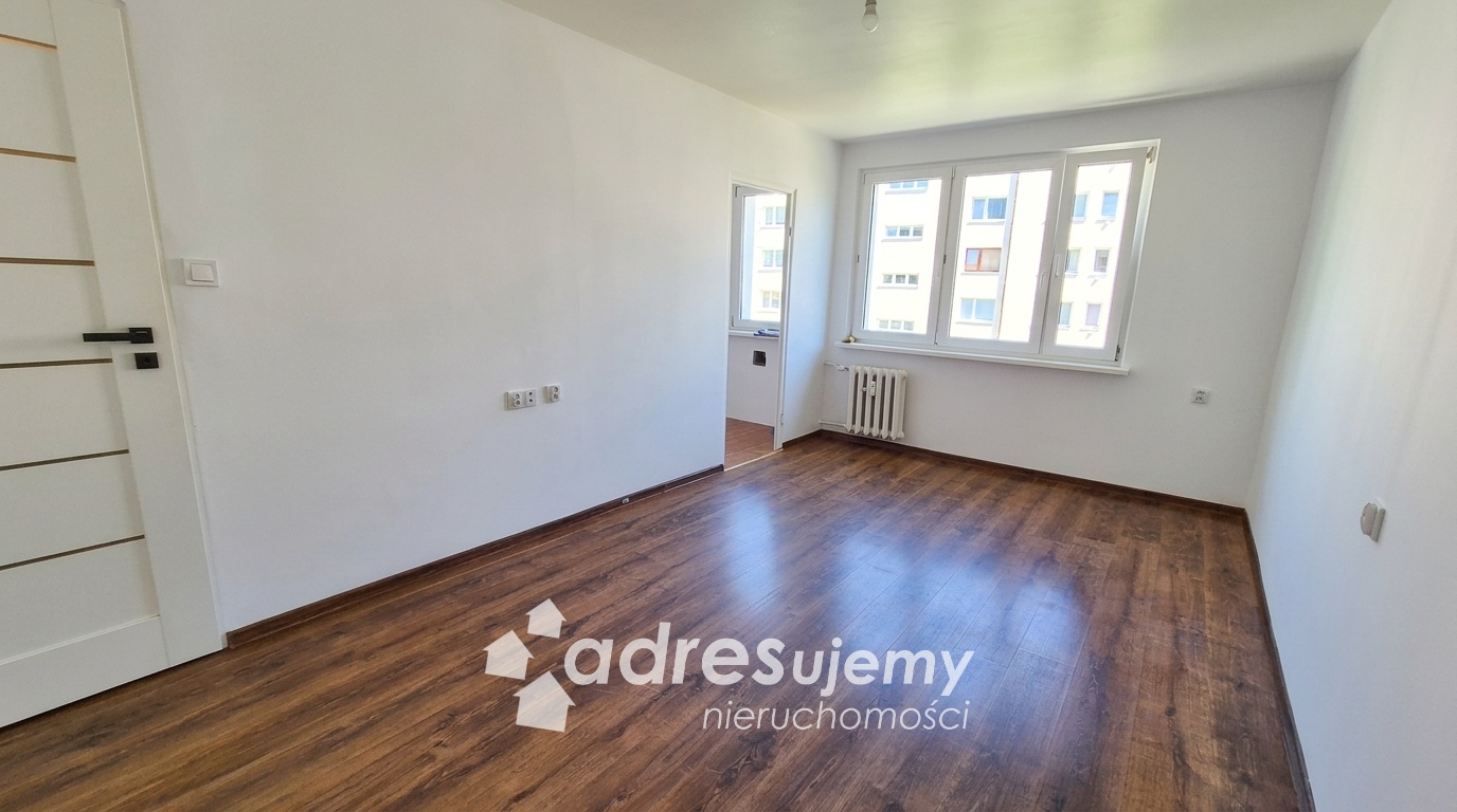 Mieszkanie 3 pokoje 54 m2 Słupsk Banacha - zdjęcie 2